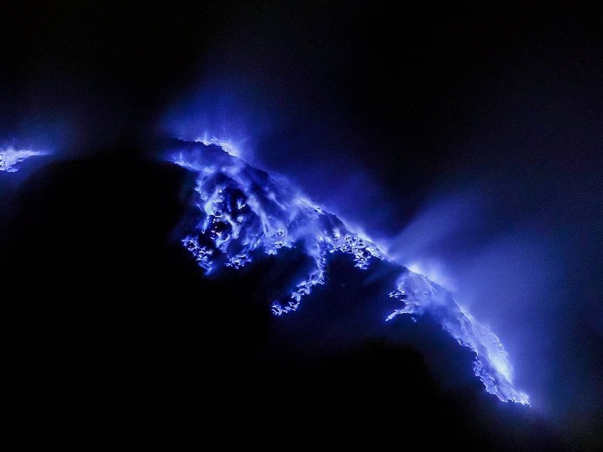 Volcán Ijen vista general Java Indonesia trekking