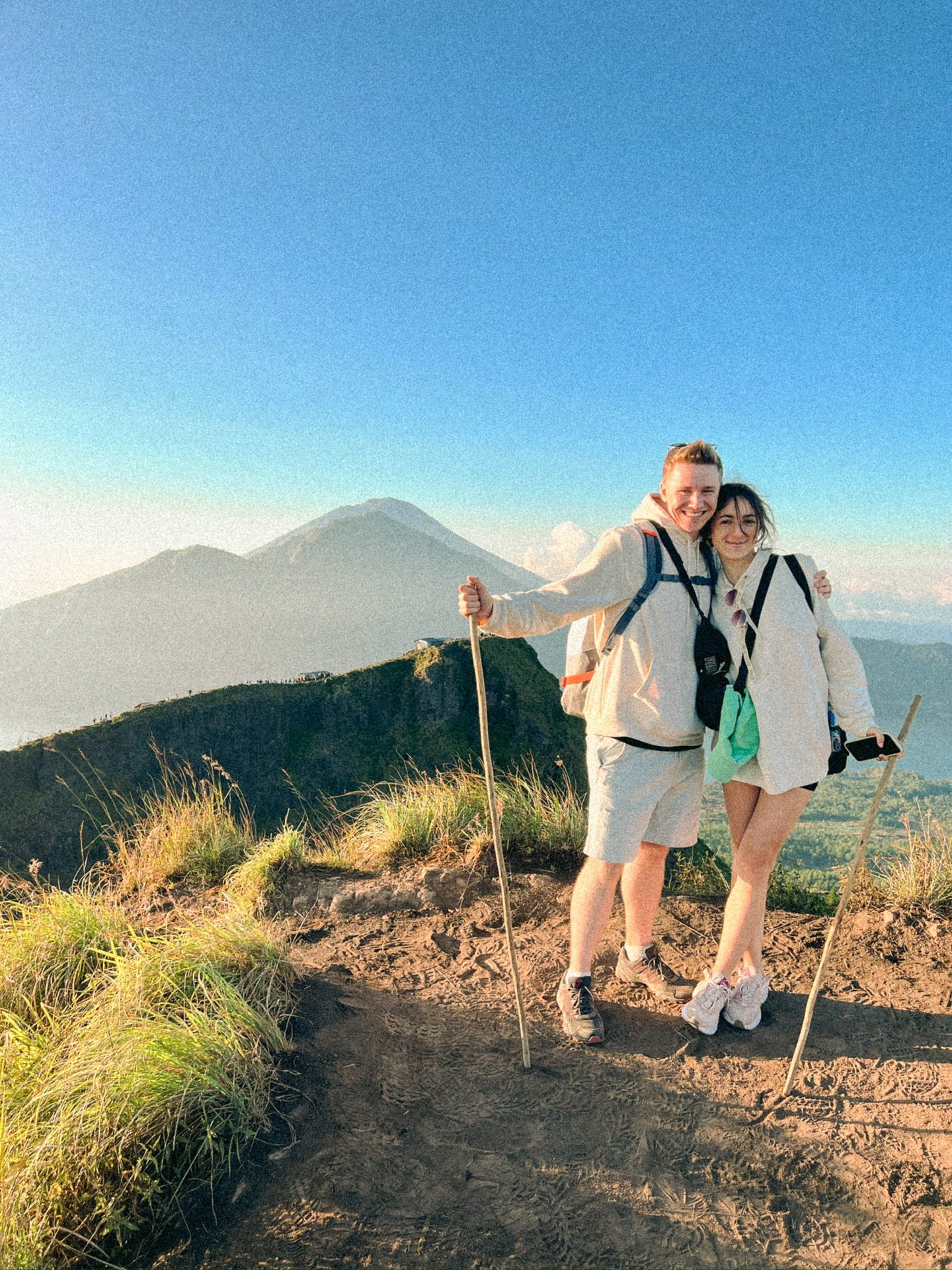 Volcán Batur lago Bali amanecer viajero En Bali